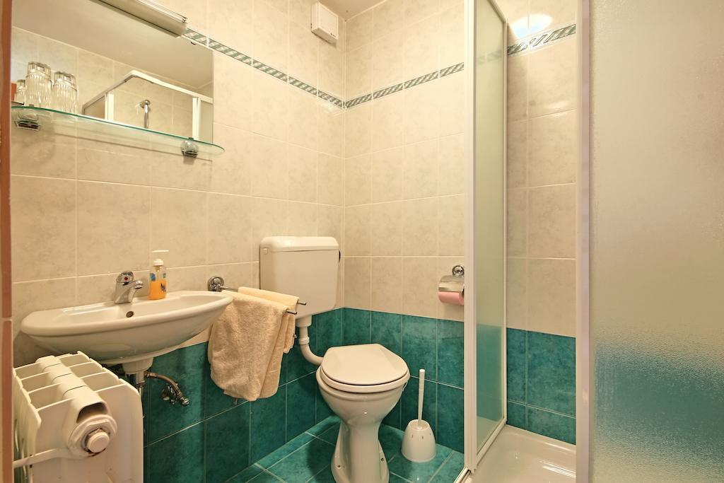 Apartments Bazjak 리바데 객실 사진